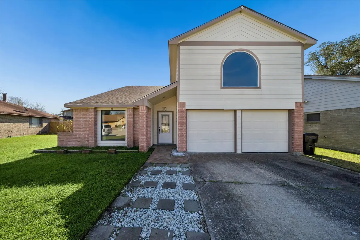 3311 Walhalla Drive, Houston, TX 77066 - Image #1