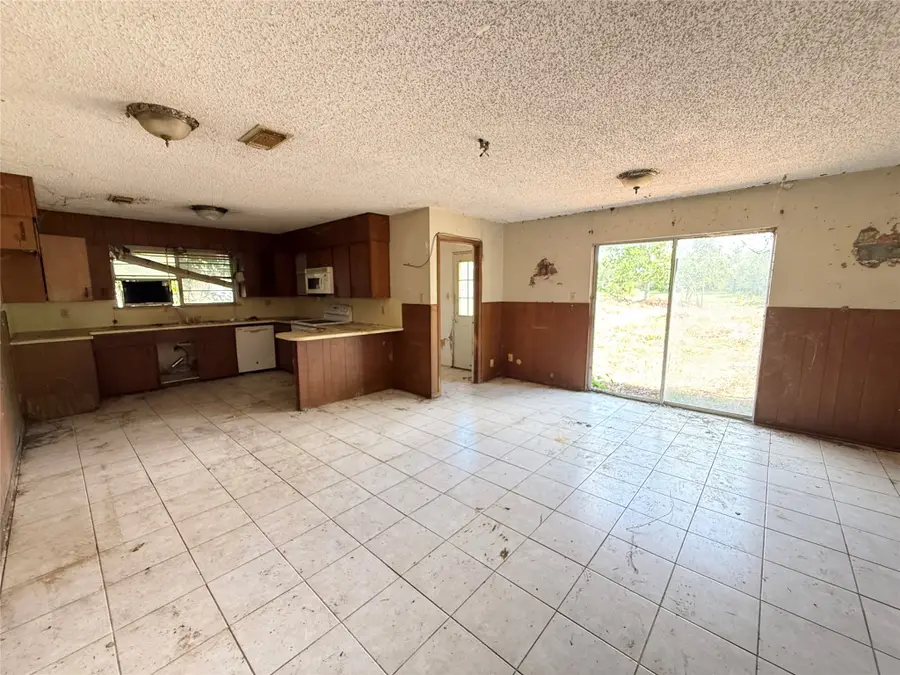 409 County Road 243, Angleton, TX 77515 - #2
