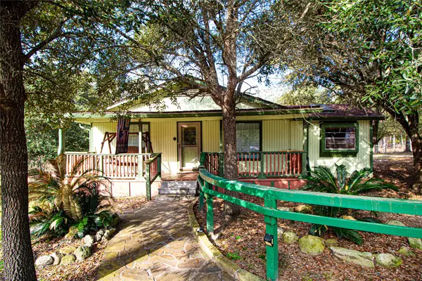 208 Gardenia Street, Onalaska, TX 77360