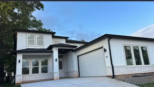 83 Creekwood Drive, Montgomery, TX 77356