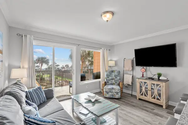 9520 Seawall Boulevard #205, Galveston, TX 77554