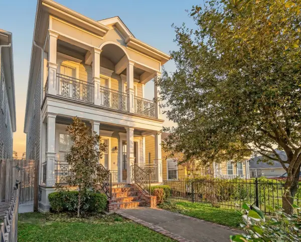 1003 E 25th Street, Houston, TX 77009