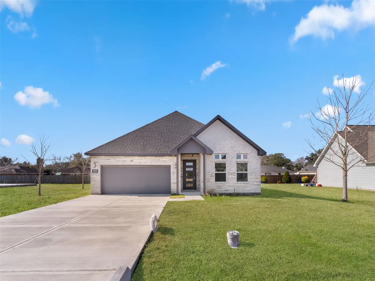 209 Silverleaf Street, Sweeny, TX 77480 - #1