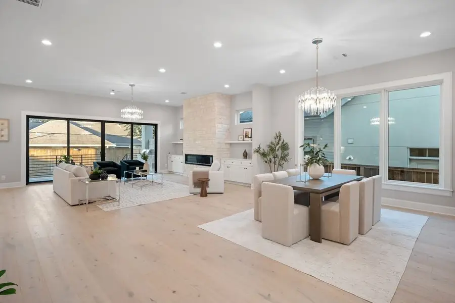 2046 Macarthur Street, Houston, TX 77030 - #3