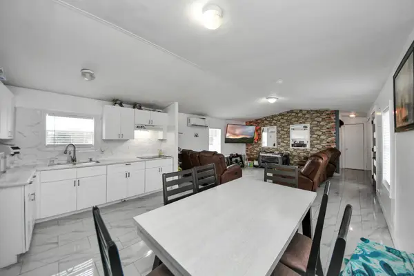 411 County Road 3556, Cleveland, TX 77327