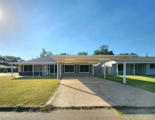 3416 Avenue N, Nederland, TX 77627