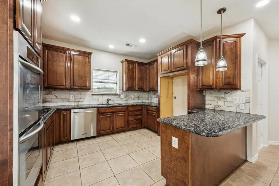 216 Rue Orleans Street, Baytown, TX 77520 - #2