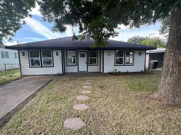 3022 South Drive, Groves, TX 77619