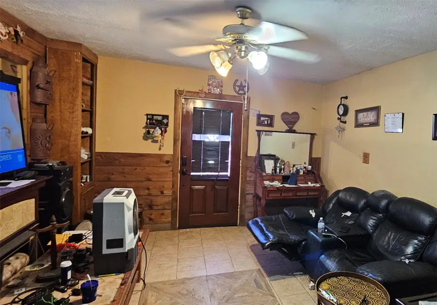 1204 Natchez Avenue, Pasadena, TX 77506 - #3