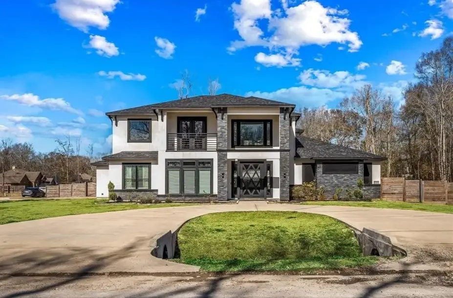 13 Road 660, Dayton, TX 77535 - Image #1