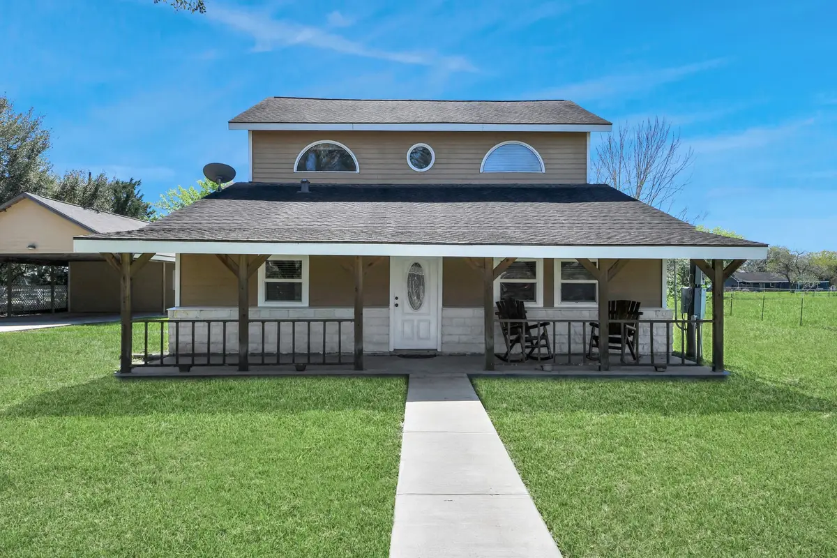 5420 August Street, Alvin, TX 77511 - #1