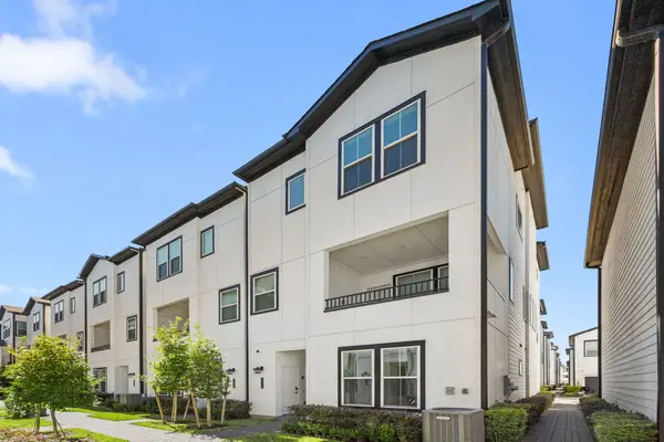 2718 Grand Fountains Drive #G, Houston, TX 77054