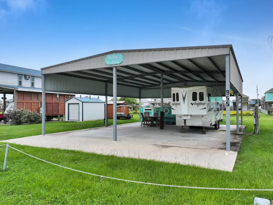 955 O Neil Road, Crystal Beach, TX 77650 - #2