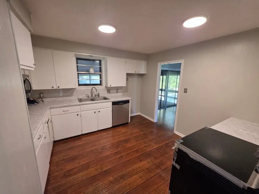 465 N Horton Street, La Grange, TX 78945 - #2
