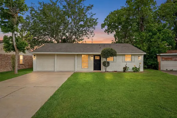 3714 Brookmeade Drive, Houston, TX 77045