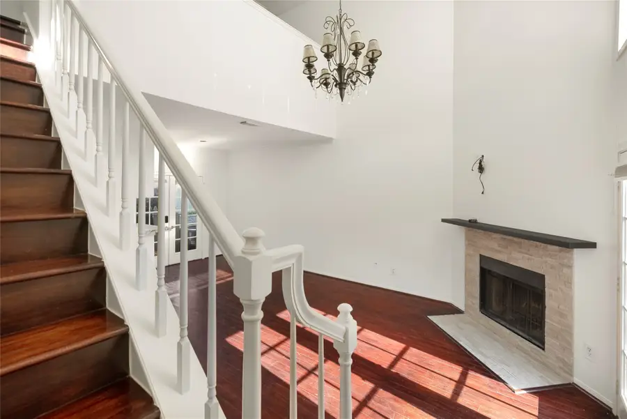 2213 Stanford Street #2213, Houston, TX 77006 - #2