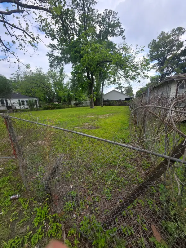 7612 Shotwell Street, Houston, TX 77016