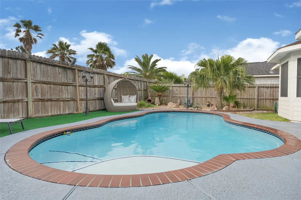 16827 Ship Anchor Drive, Friendswood, TX 77546 - #1