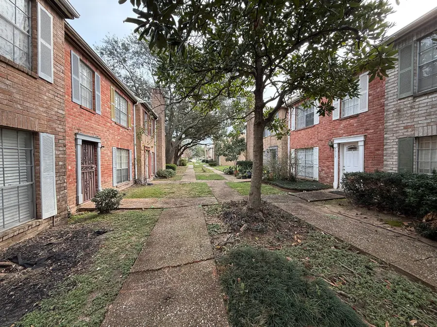 3974 Belle Park Drive #3974, Houston, TX 77072 - Image #2