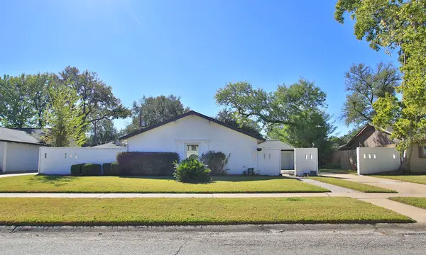 10611 Deerwood Road, Houston, TX 77042