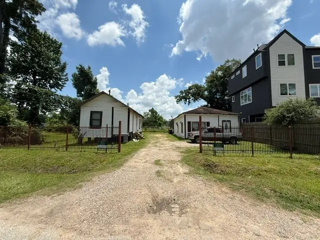 5906 Weathersby Street, Houston, TX 77091 - #1