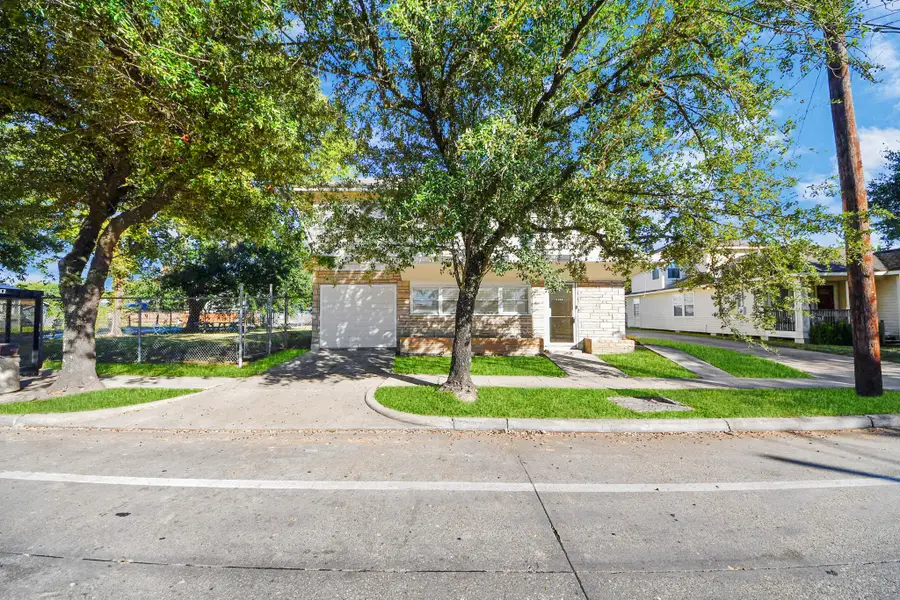 5303 Lyons Avenue #4, Houston, TX 77020 - #3
