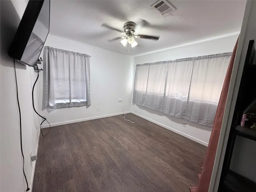 1720 17th Avenue N, Texas City, TX 77590 - Image #3