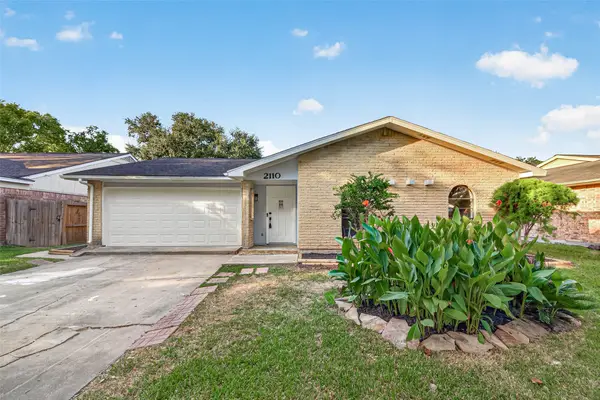 2110 Mustang Springs Drive, Missouri City, TX 77459