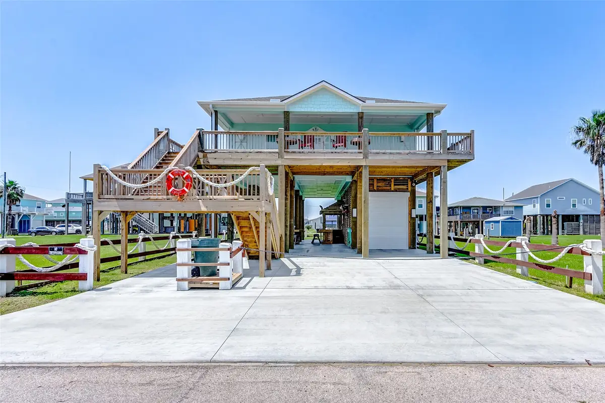 851 Palmetto Drive, Crystal Beach, TX 77650 - #1