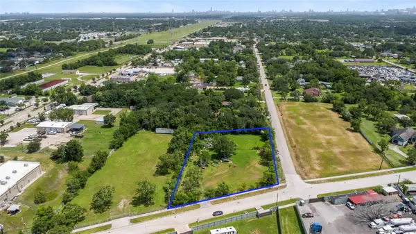 4410 Simsbrook Drive, Houston, TX 77045