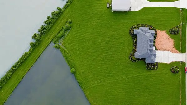 912 Wagon Wheel Trail, Angleton, TX 77515