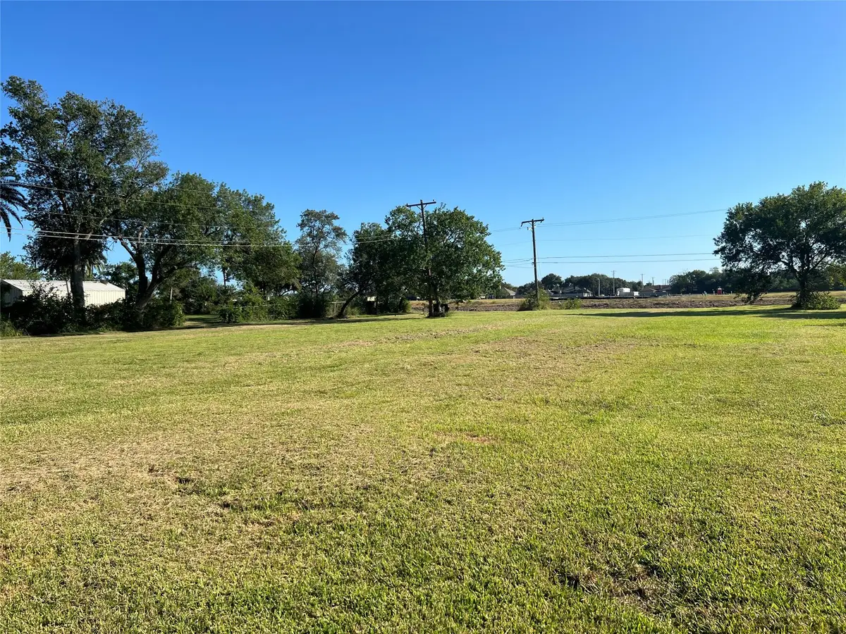 001 34th Avenue N, Texas City, TX 77590 - Image #1