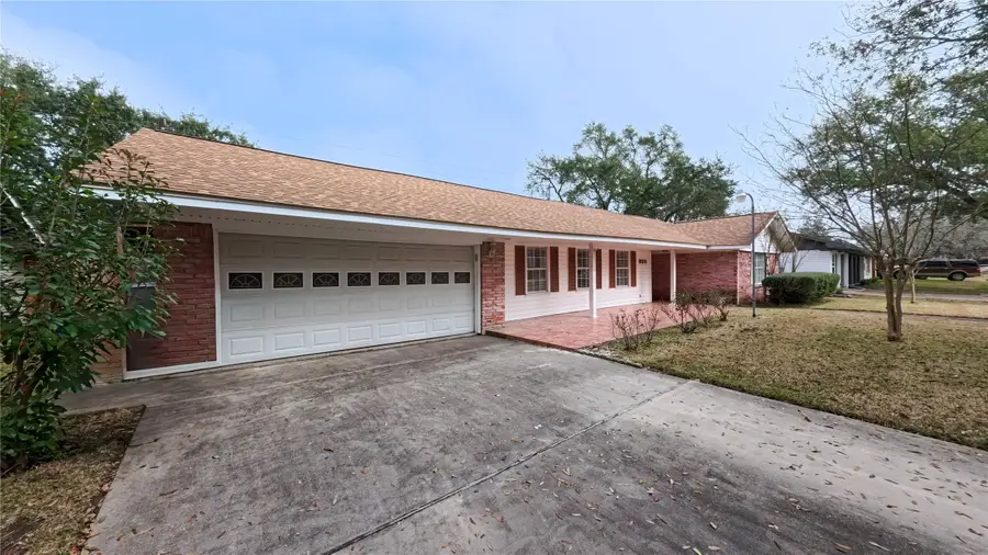 800 Rosewood Drive, Baytown, TX 77520 - #2