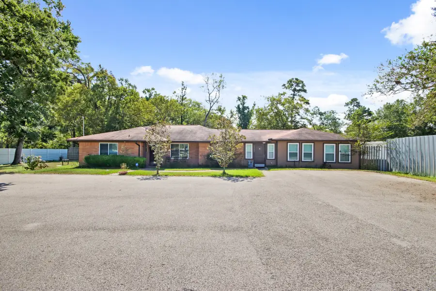5302 Treaschwig Road, Spring, TX 77373 - Image #2