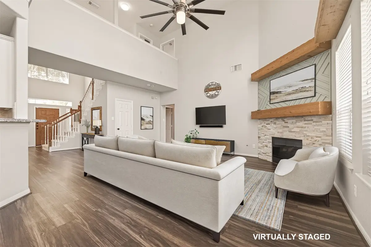 10403 Village Lake Drive, Missouri City, TX 77459 - Image #1