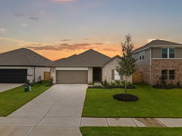 1938 Stargazer Lane, Angleton, TX 77515