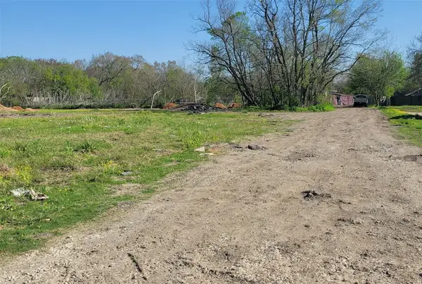 205 W Harris Avenue, Pasadena, TX 77506