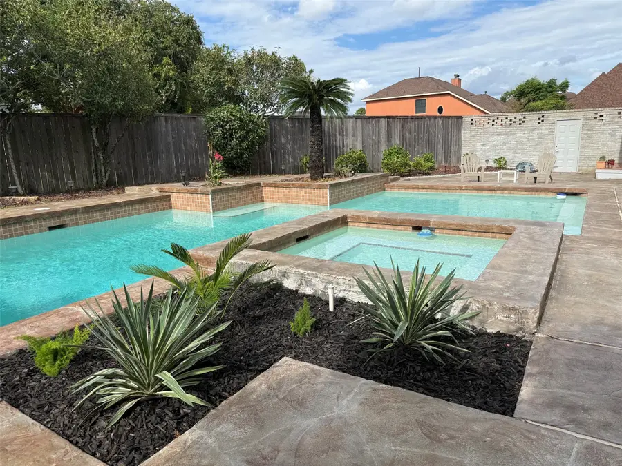 8102 Lake Edge Court, Houston, TX 77071 - #3