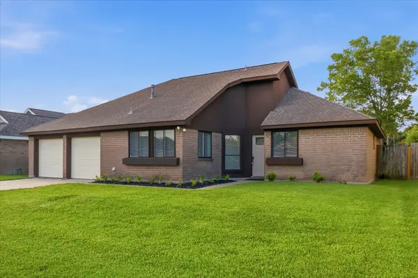 1909 Wildwood Drive, Deer Park, TX 77536