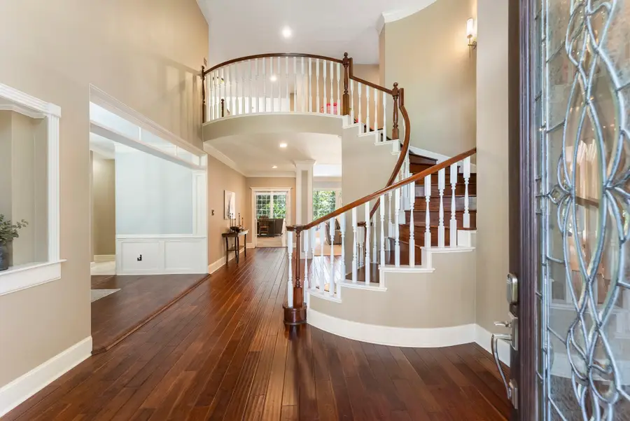 27 Misty Grove Circle, The Woodlands, TX 77380 - Image #3