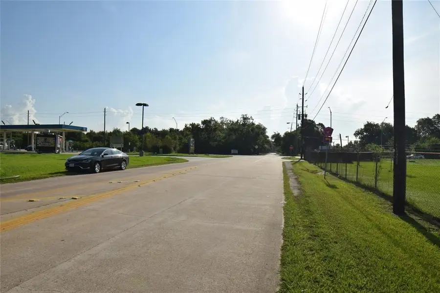 14770 Cullen Boulevard, Houston, TX 77047 - #2