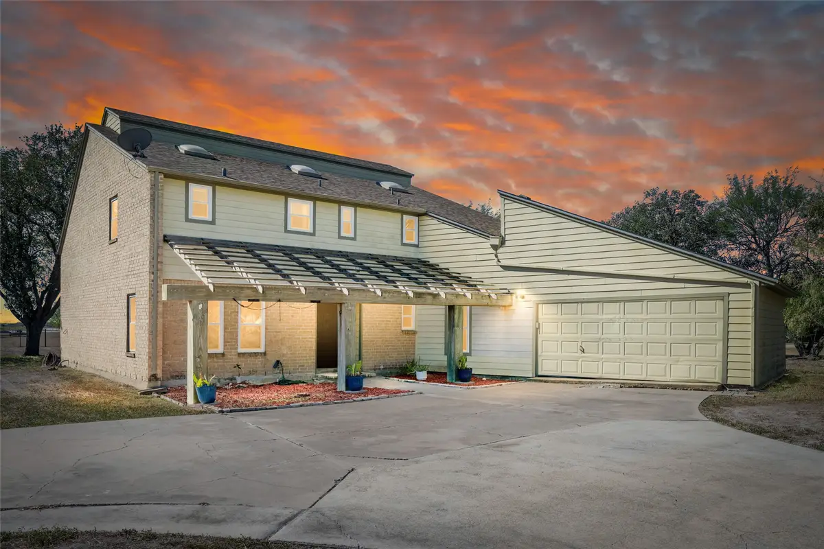 3649 County Road 52b, Robstown, TX 78380 - Image #1