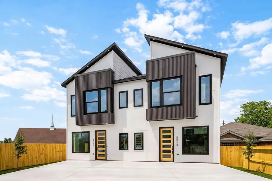 8022 Corinth Street #A-B, Houston, TX 77051 - #2