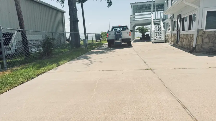 8720 Ocean Drive, Beach City, TX 77523 - #2