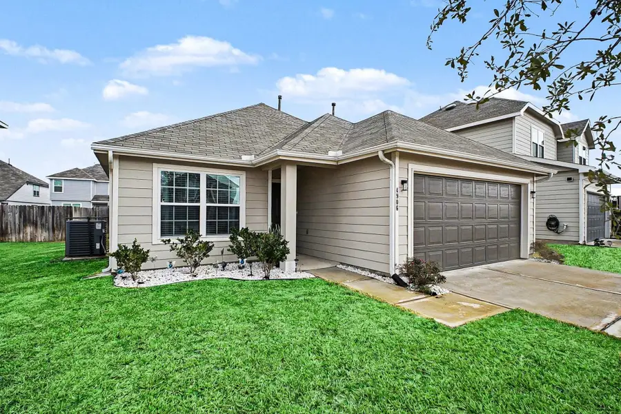 4906 Luke Mathew Drive, Rosharon, TX 77583 - #2