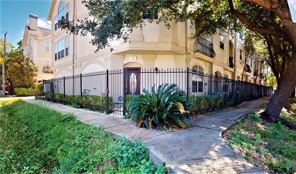 328 Malone Street, Houston, TX 77007