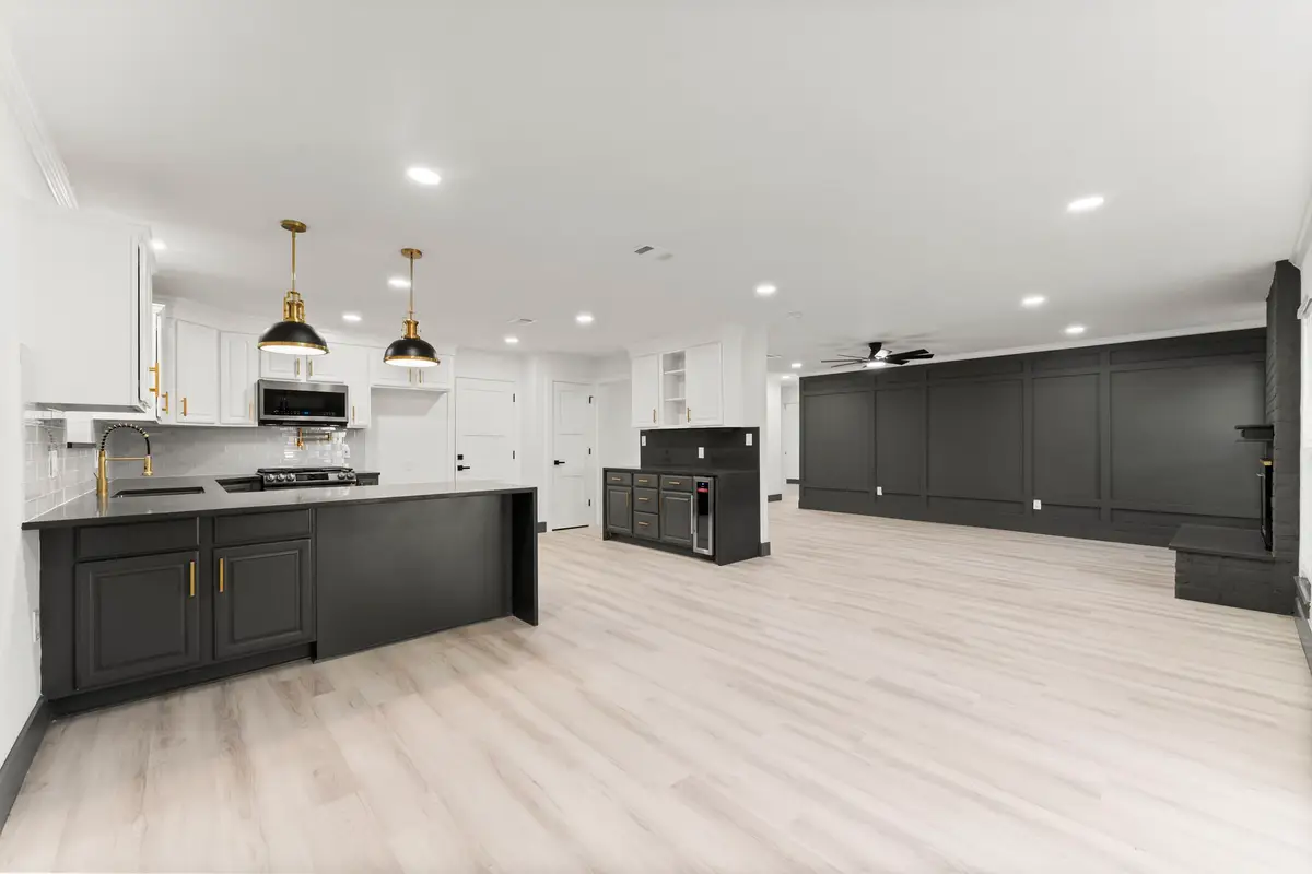 26 E Woodtimber Court, The Woodlands, TX 77381 - Image #1