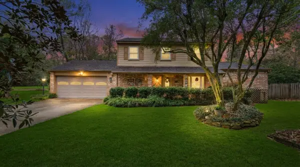 18 Still Glen Court, Spring, TX 77381