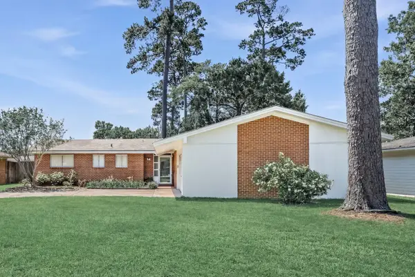 5725 Hooks Avenue, Beaumont, TX 77706