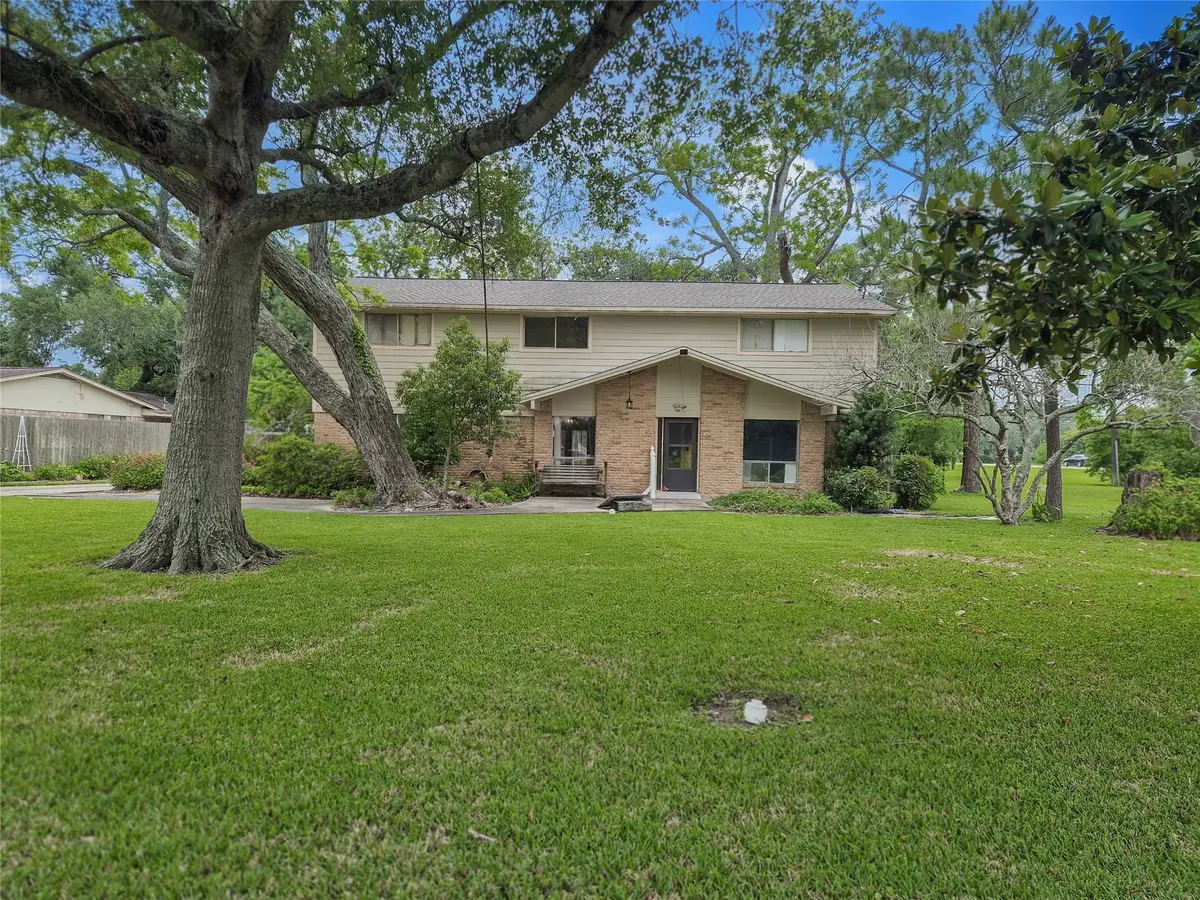 102 Post Oak, Lake Jackson, TX 77566 - #1